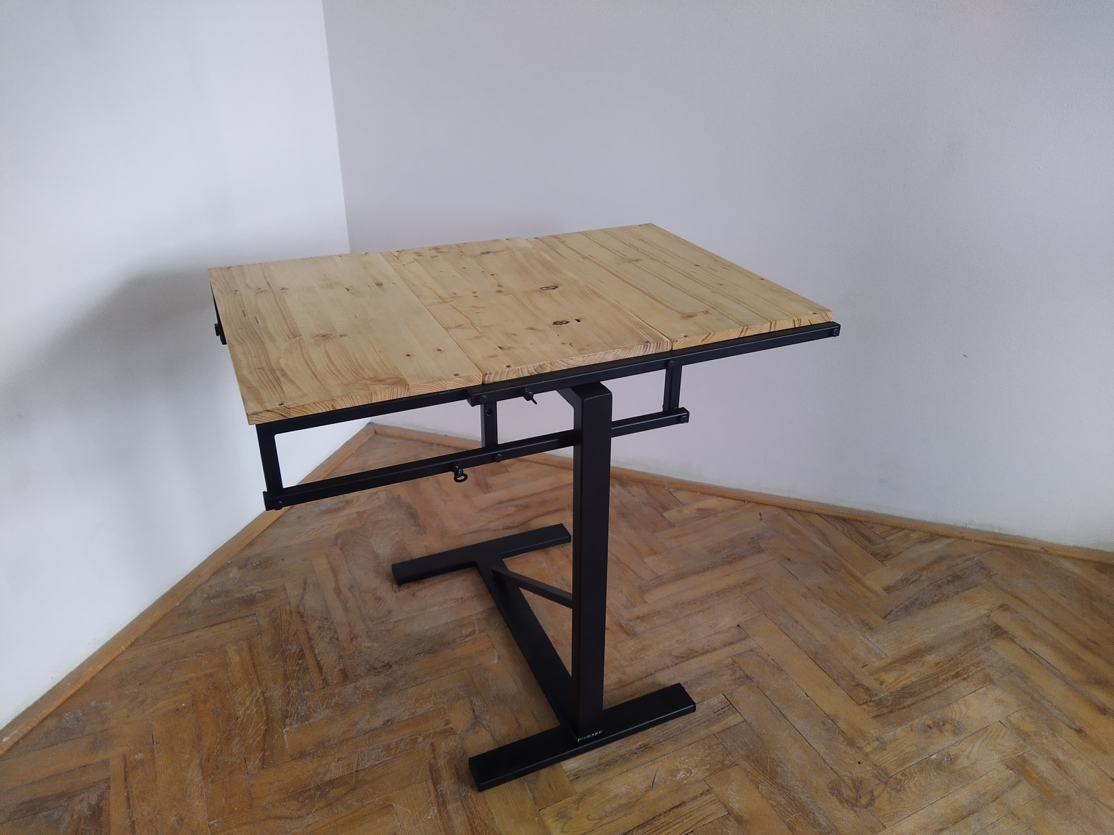 Collapsable Table 2