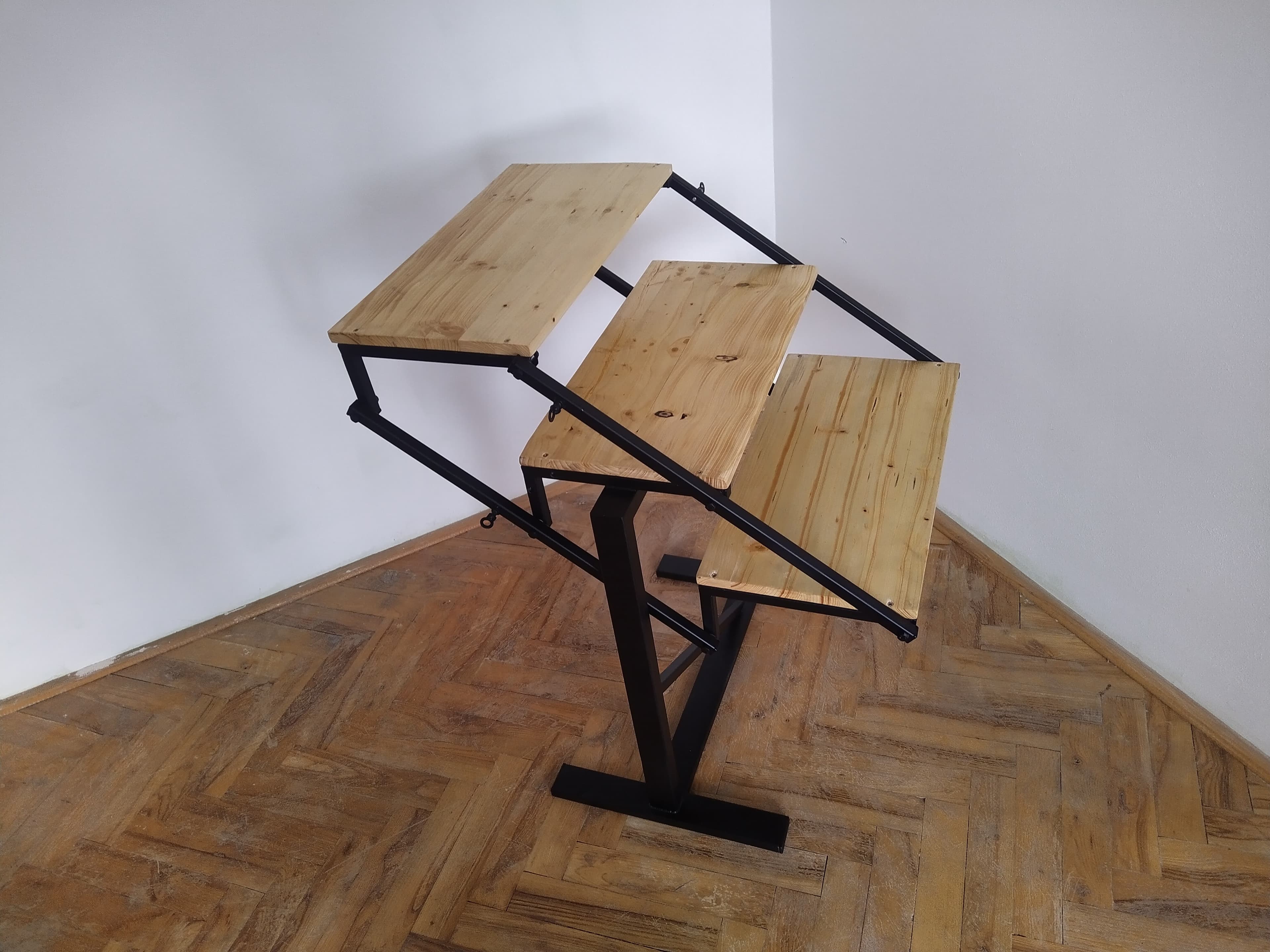 Collapsable Table 3