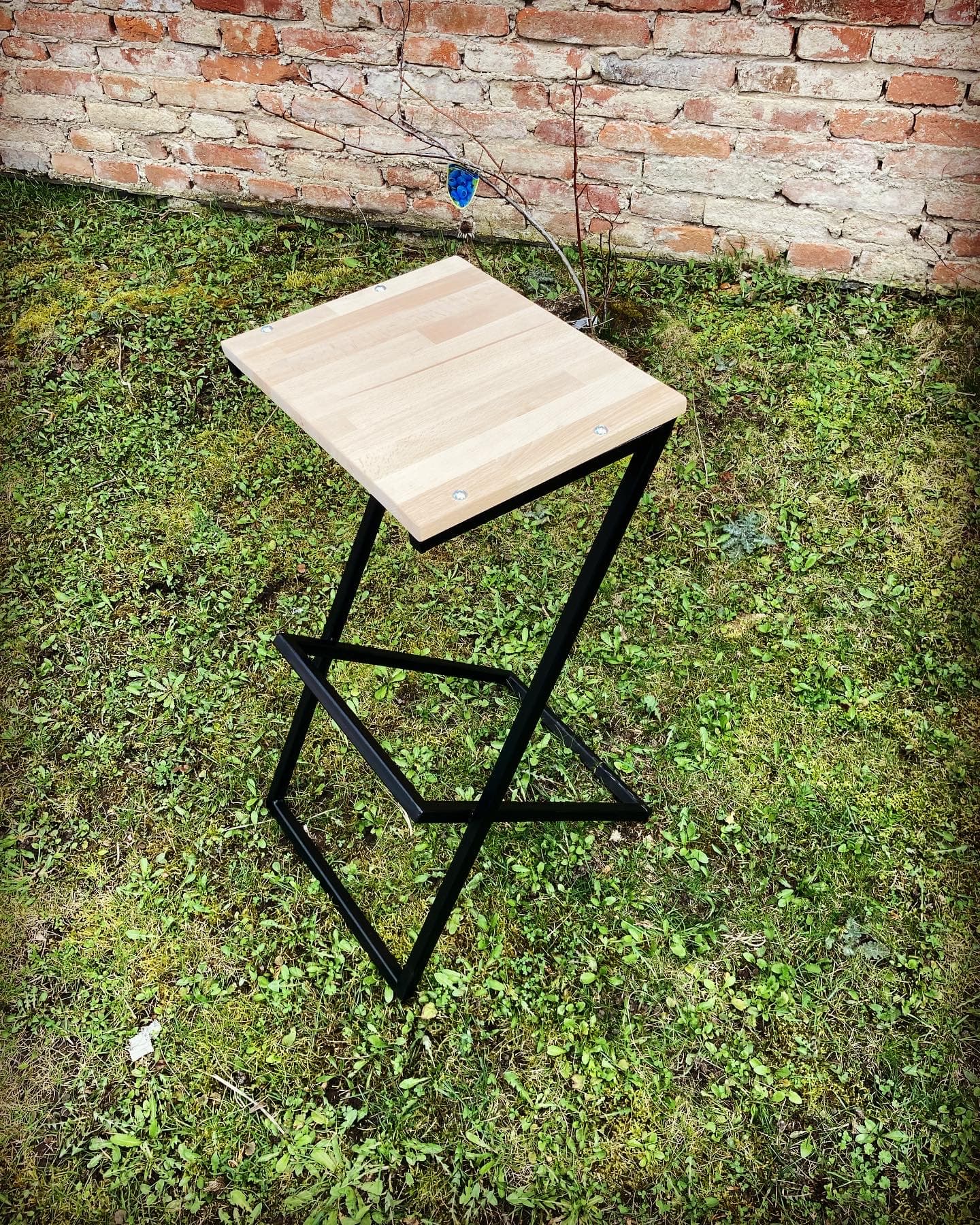 Chair Photo 4